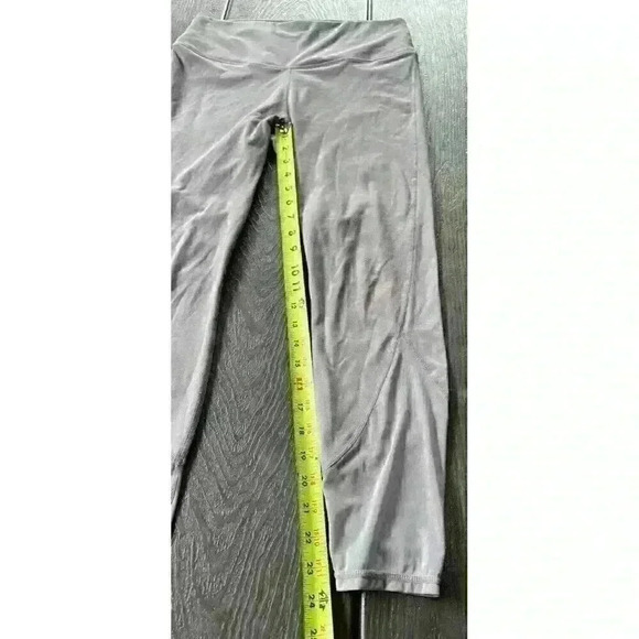 Fabletics High Waisted Mesh PureLuxe 7/8 Leggings Lavender Light Purple Sz Large - Picture 4 of 11